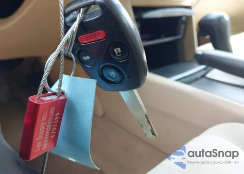 2010 Honda Accord 2.4 Lx из США, поврежденный, VIN 1HGCP2F36AA024046